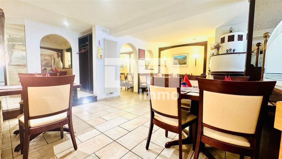 Wohn Gewerbe Ensemble mit 6 neuwertigen Apartments + Restaurant in Traumlage - EG Gastraum Restaurant